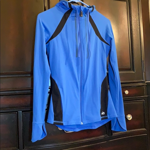 ALO Yoga Jackets & Blazers - ALO Yoga zip up nylon spandex jacket